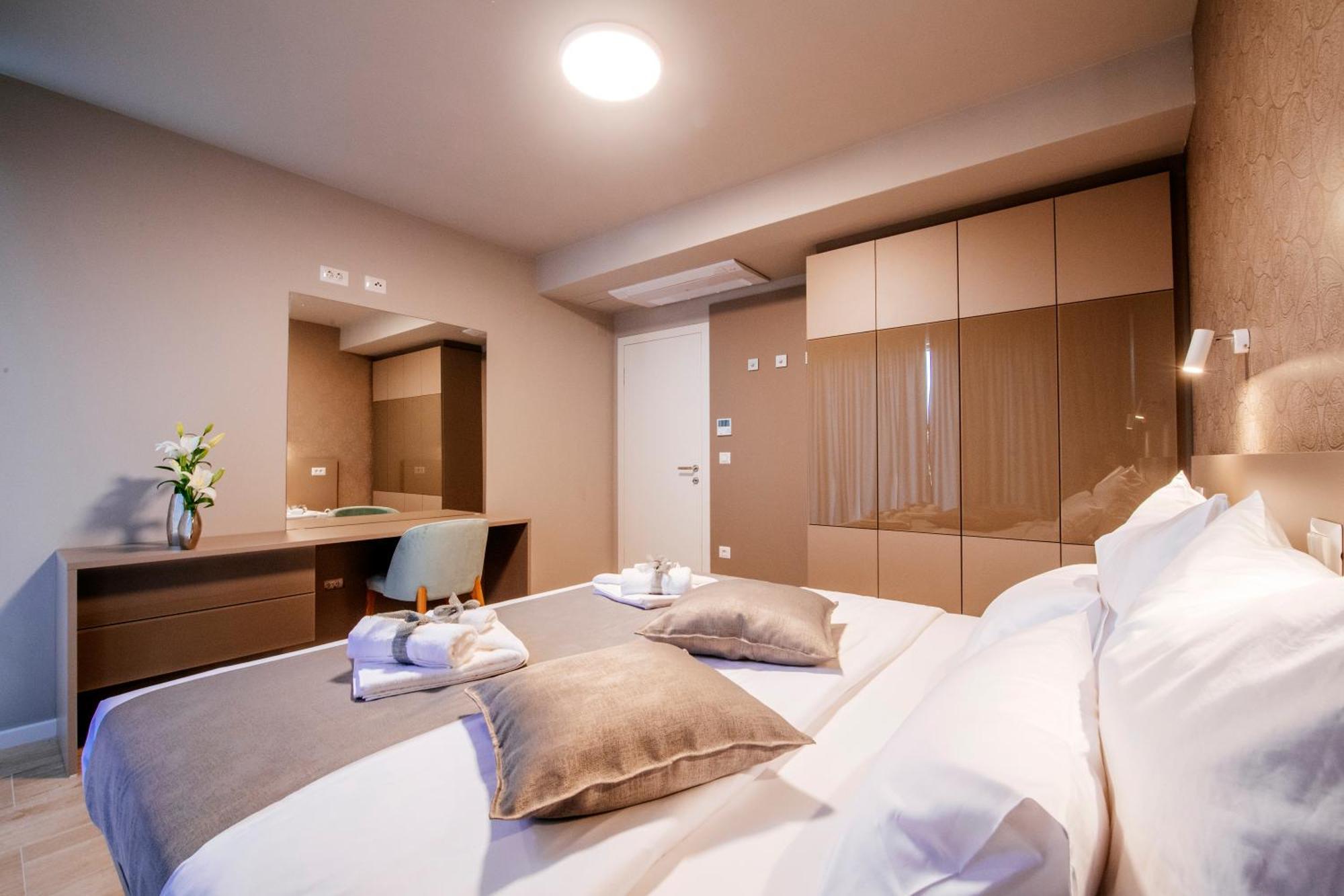 Dedaj Resort - Villa Auri Zadar Ruang foto